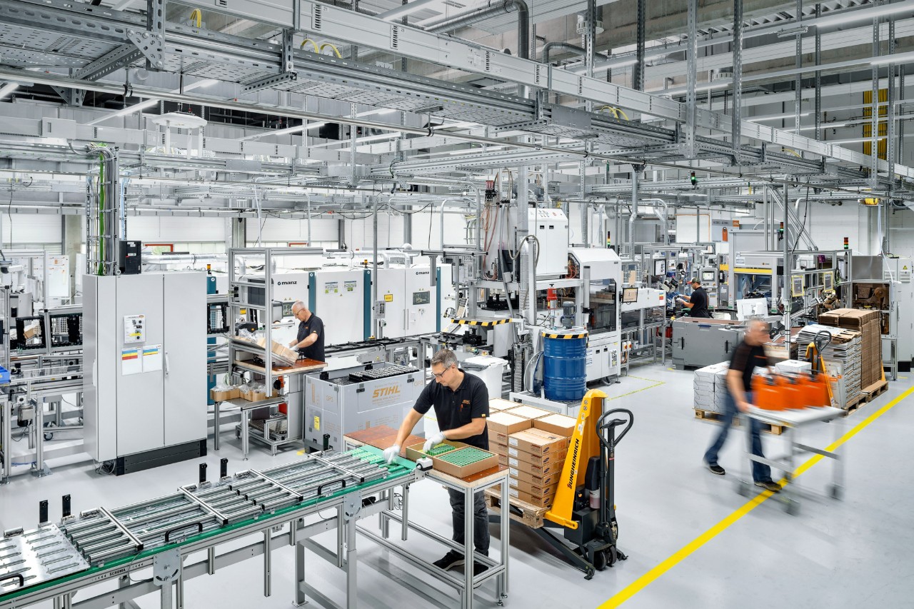 32 000 000 de composants quittent chaque année l’usine de moulage sous pression de magnésium STIHL de Weinsheim.